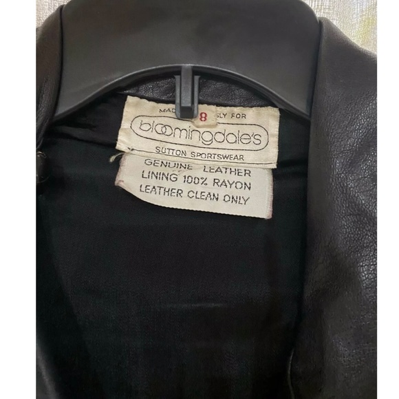 Bloomingdales 90's Y2K black leather jacket ~ Wide Lapel, Waist Length M Oversiz - Picture 6 of 7